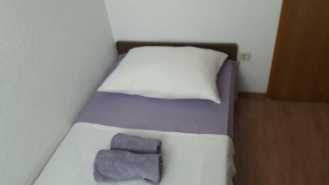 Apartment Hrgic Vir Eksteriør billede