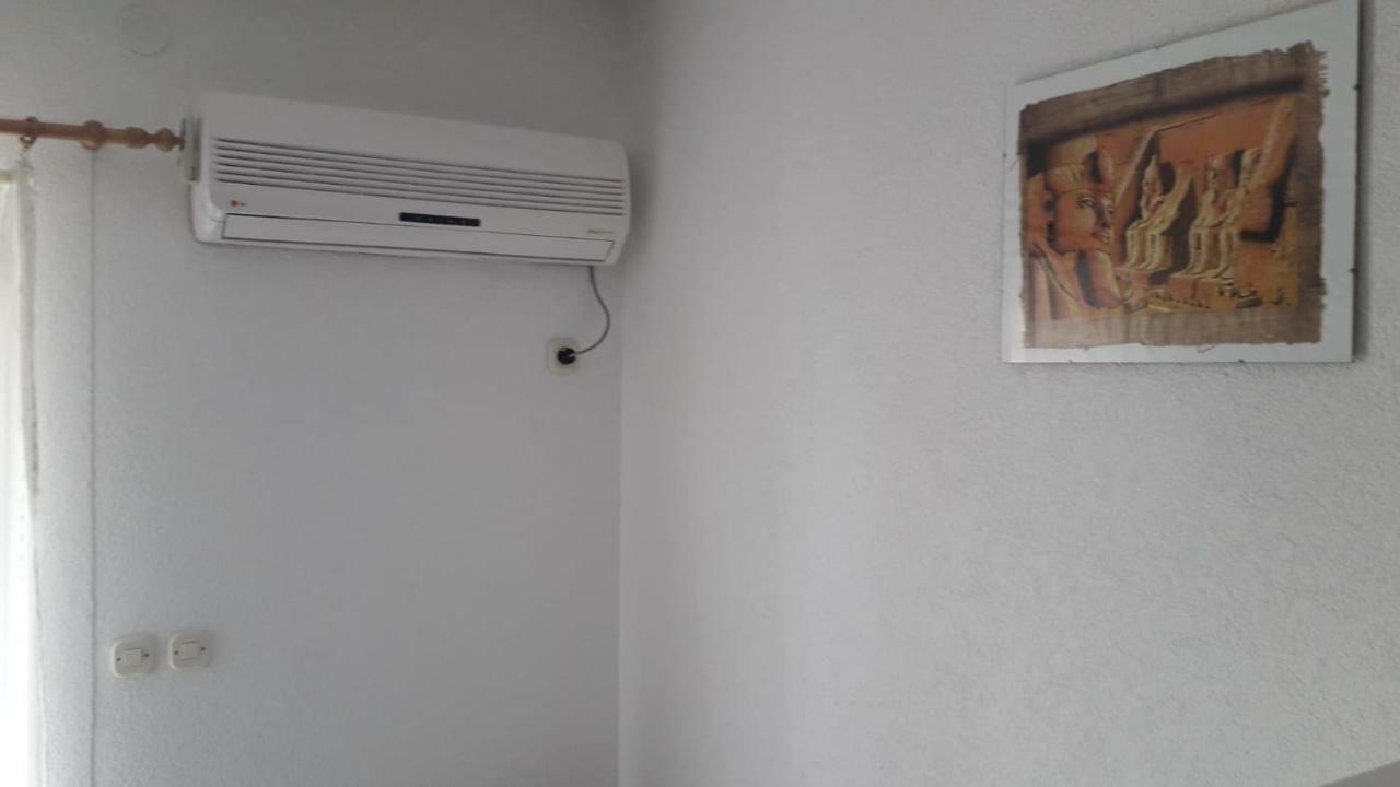 Apartment Hrgic Vir Eksteriør billede